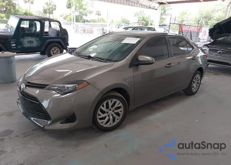 2017 Toyota Corolla Le z USA, uszkodzony, nr VIN 5YFBURHEXHP734194